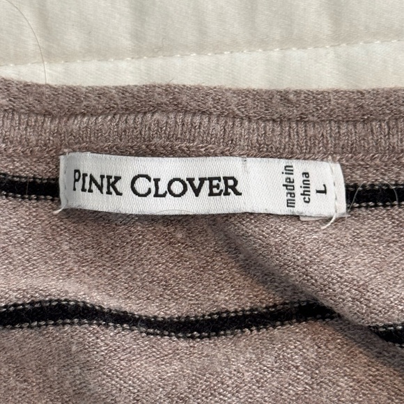 Pink Clover Sweater - Picture 5 of 6